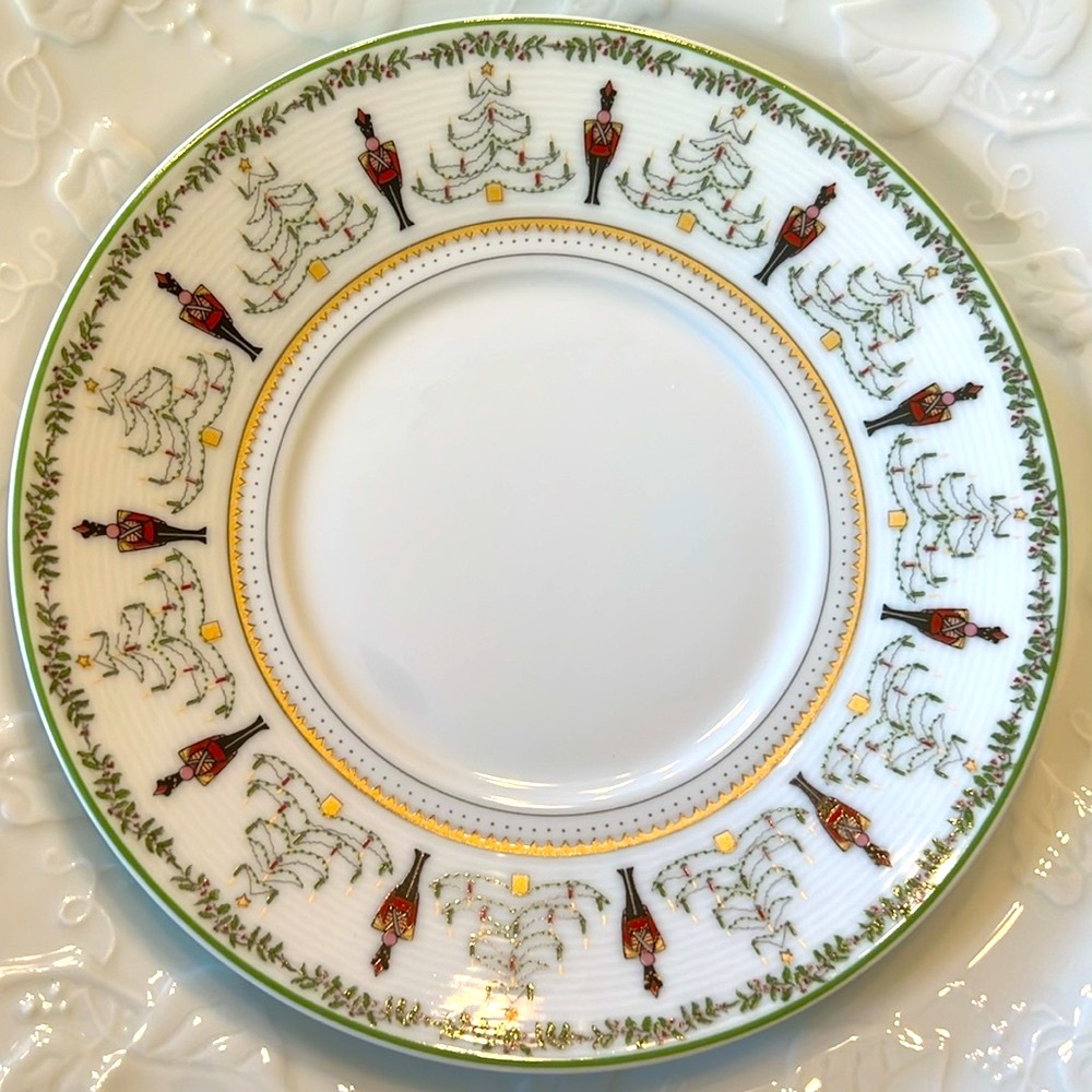 Pristine, Bernardaud Limoges, France: Granadiers HAPPY HOLIDAY dessert plate.